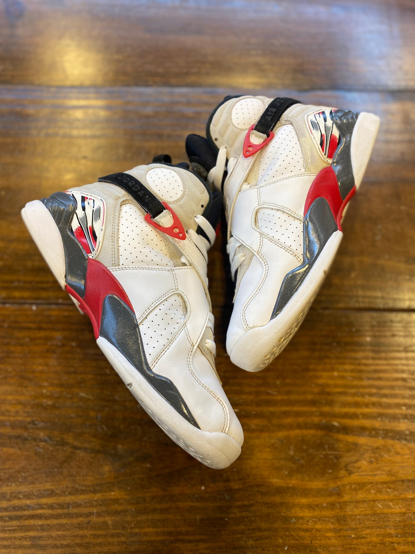 Jordan 8 Retro White True Red (2025) - PRE-OWNED