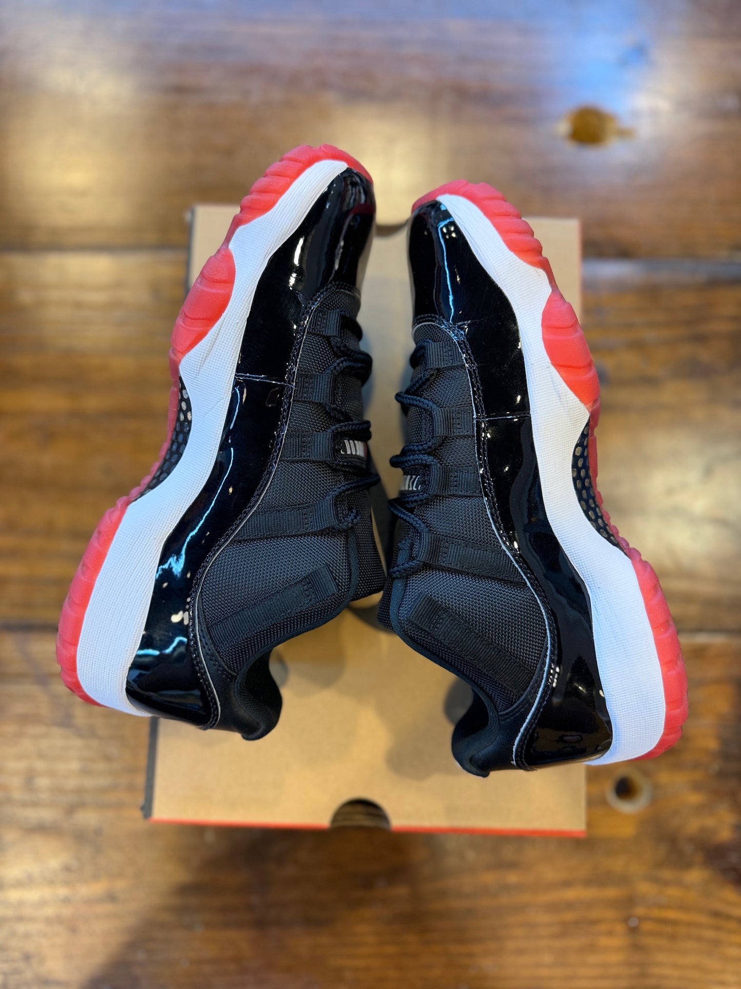 Jordan 11 Retro Low Bred (2025) PR-OWNED