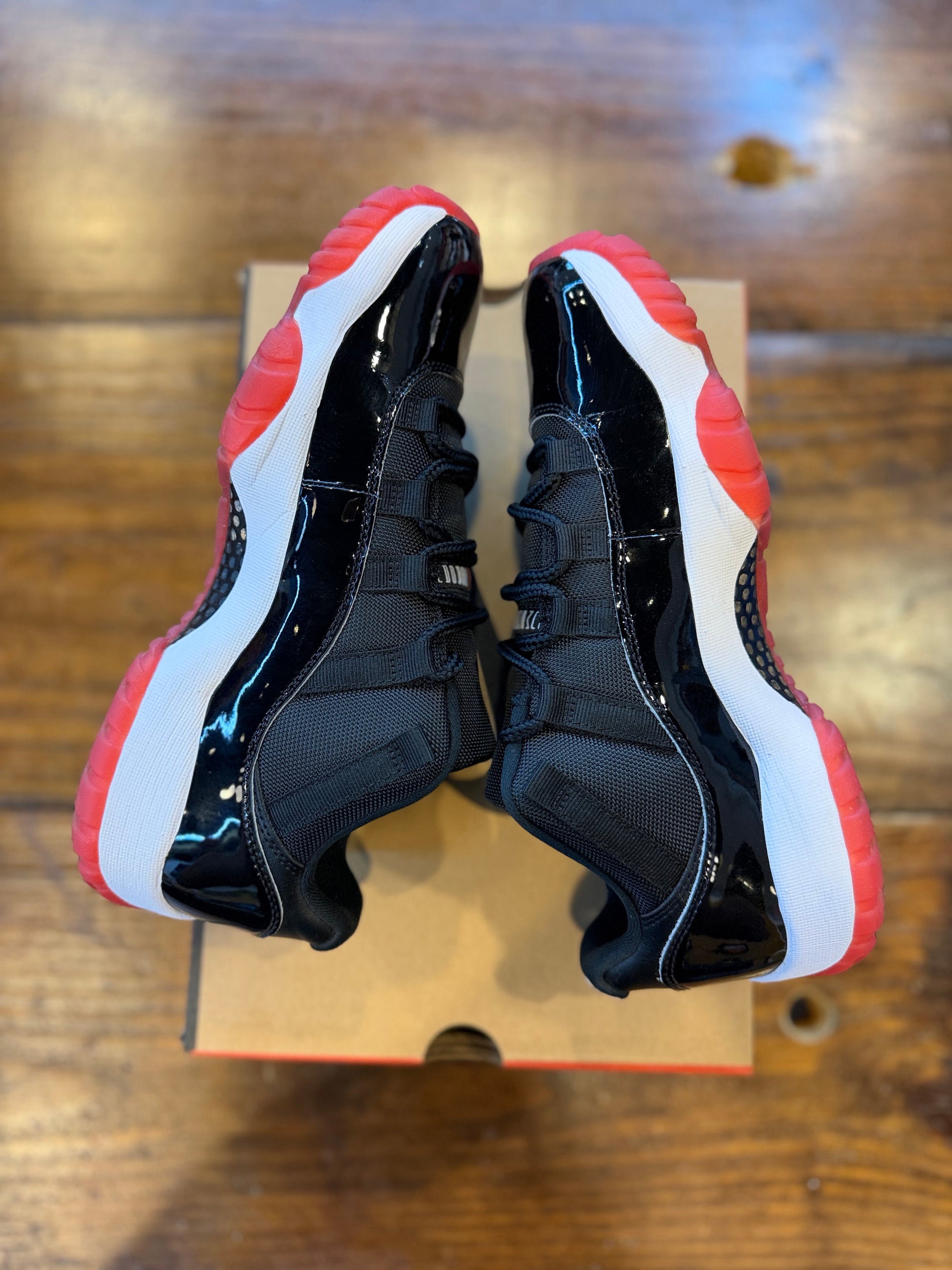 Jordan 11 Retro Low Bred (2025) PR-OWNED