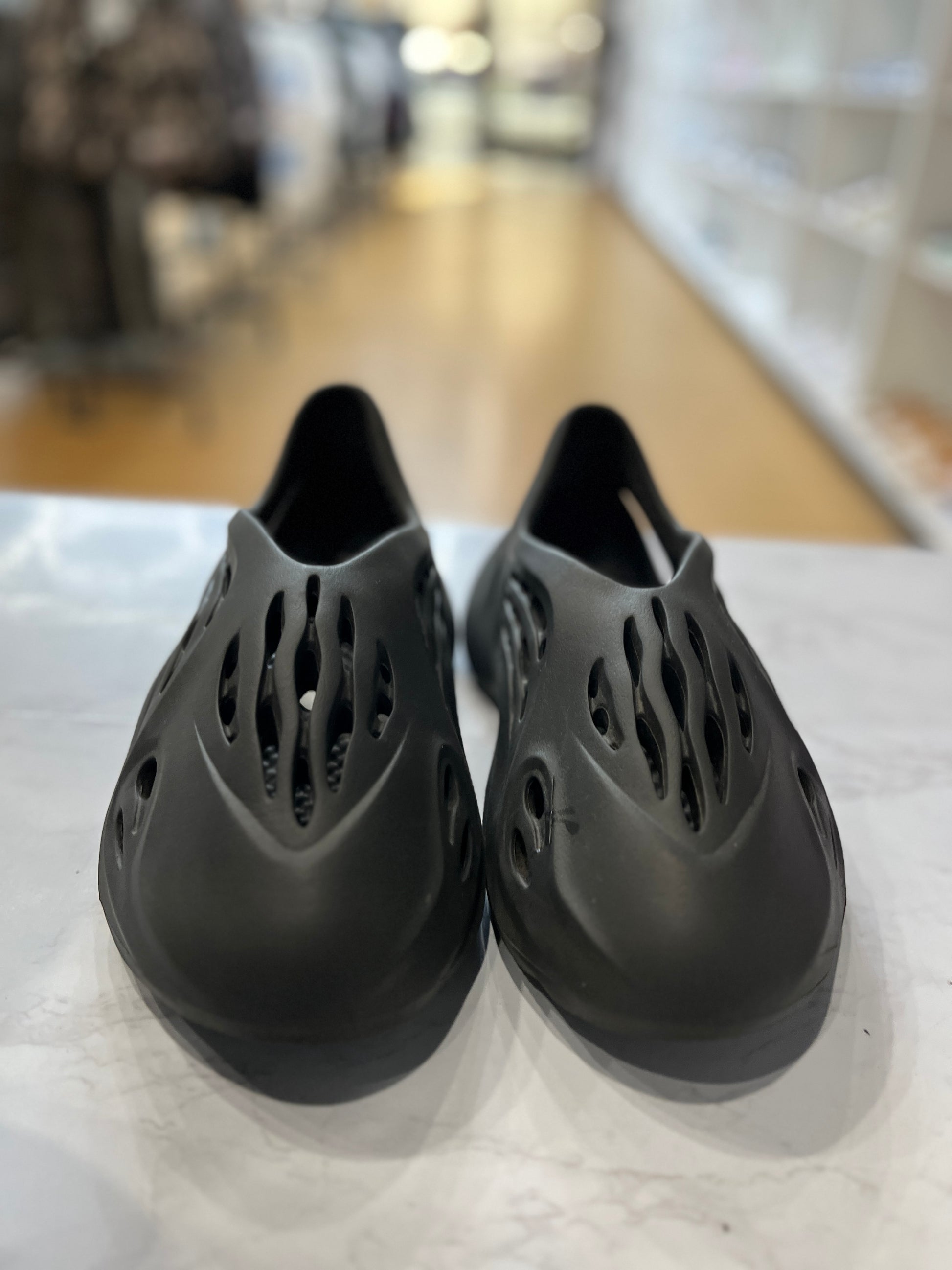 adidas Yeezy Foam RNR Onyx