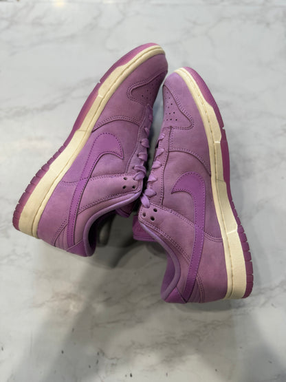 Nike Dunk Low PRM MF Rush Fuchsia (Women's) PRE-OWNED