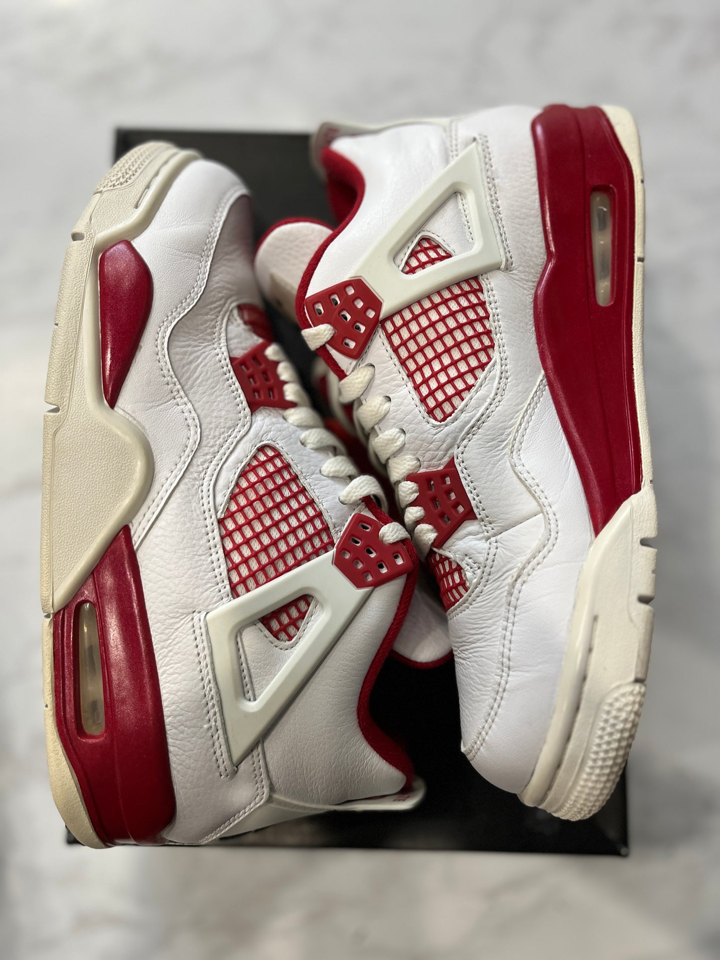 Jordan 4 Retro Alternate 89 PRE-OWNED