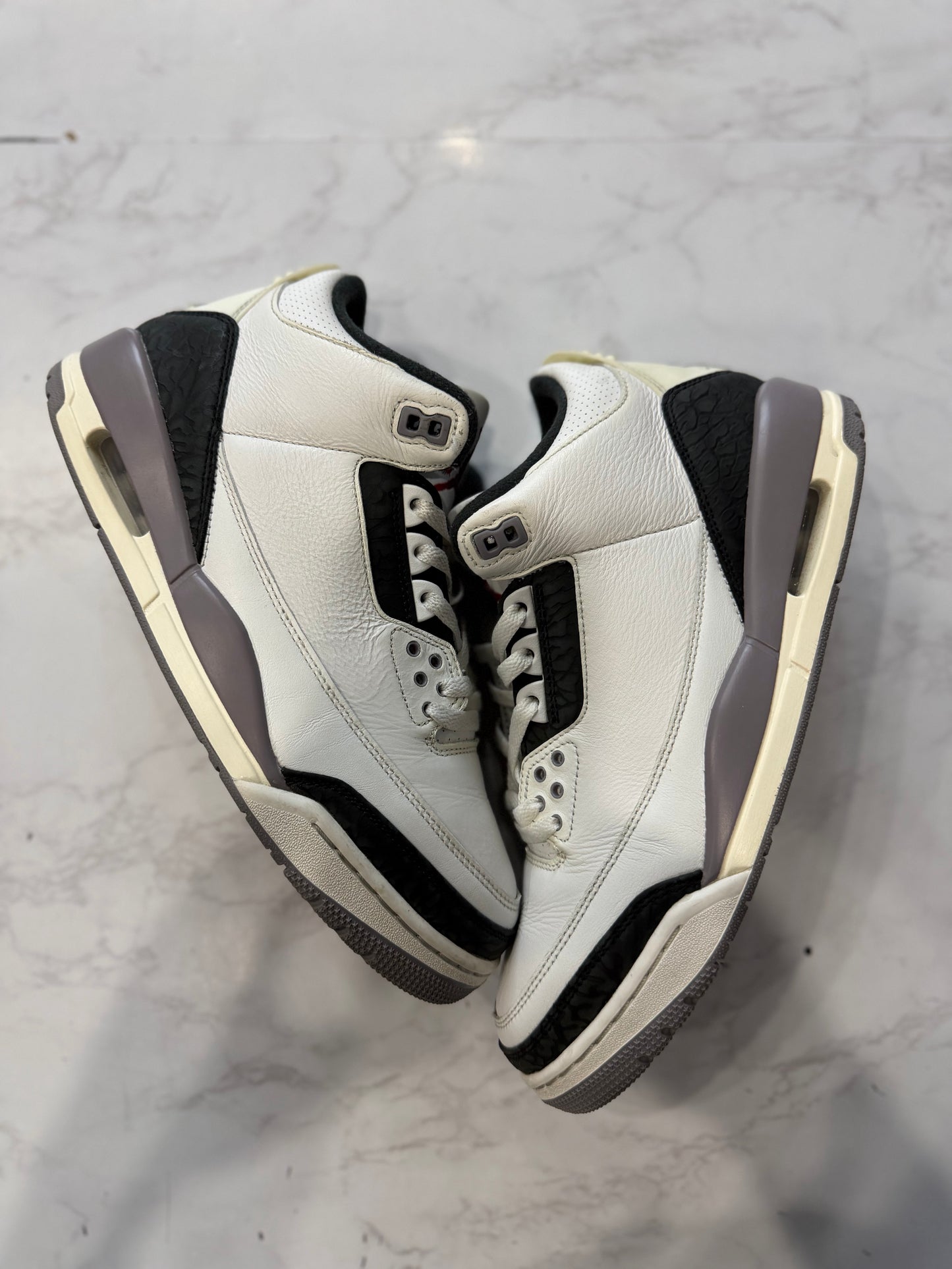Jordan 3 Retro Cement Grey PRE-OWNED