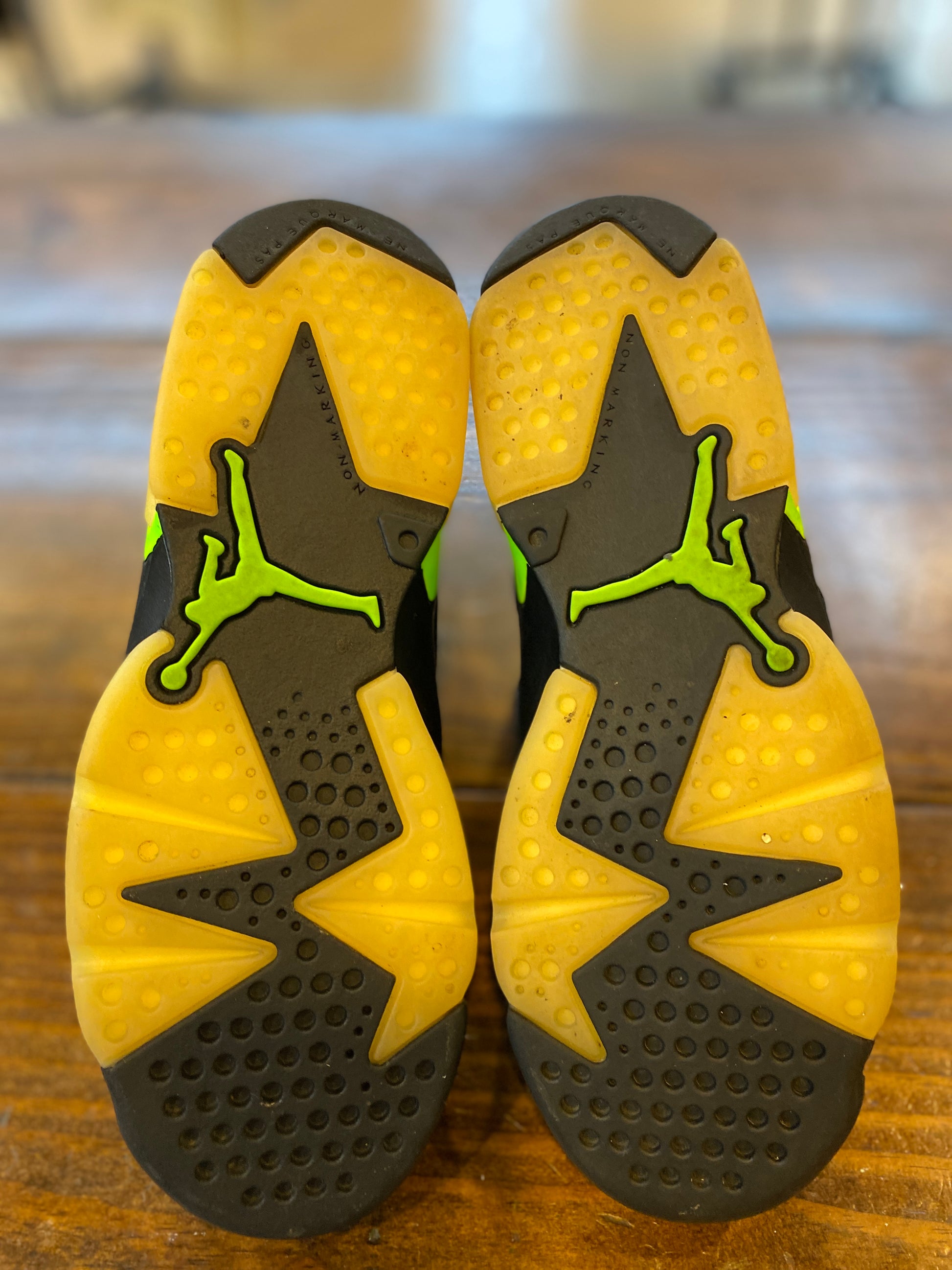 Jordan 6 Retro Electric Green (GS)PRE OWNED