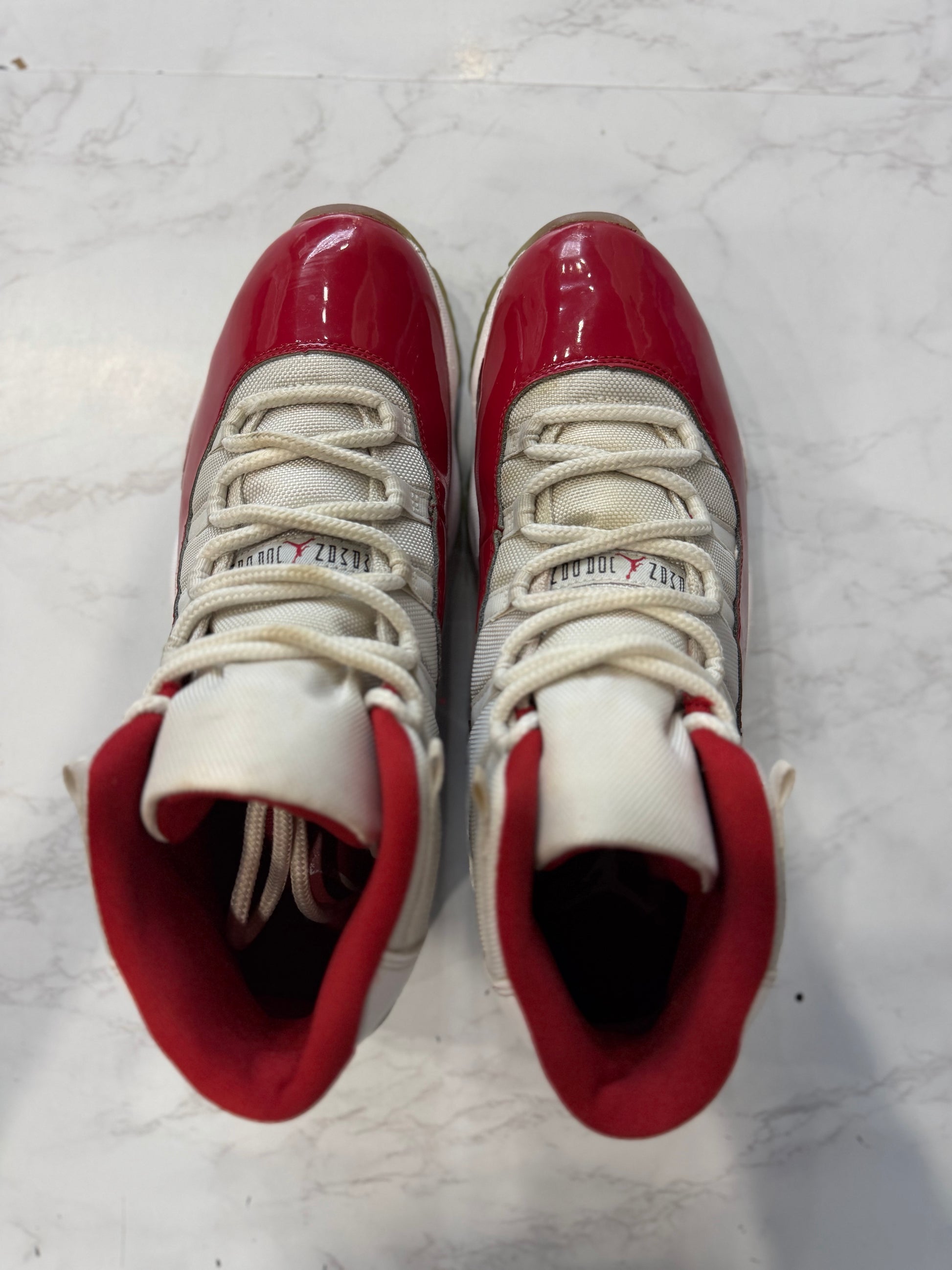 Jordan 11 Retro Cherry (2022) PRE-OWNED