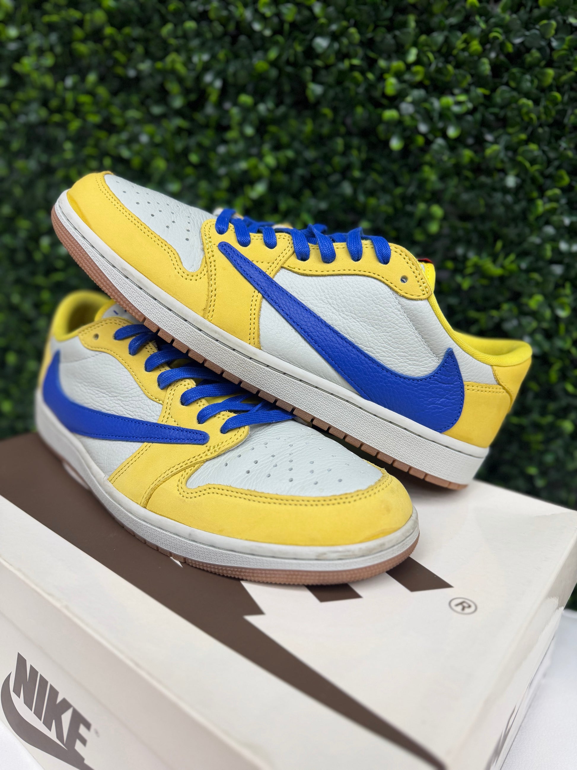 Jordan 1 Retro Low OG SP Travis Scott Canary (Women's) PRE-OWNED