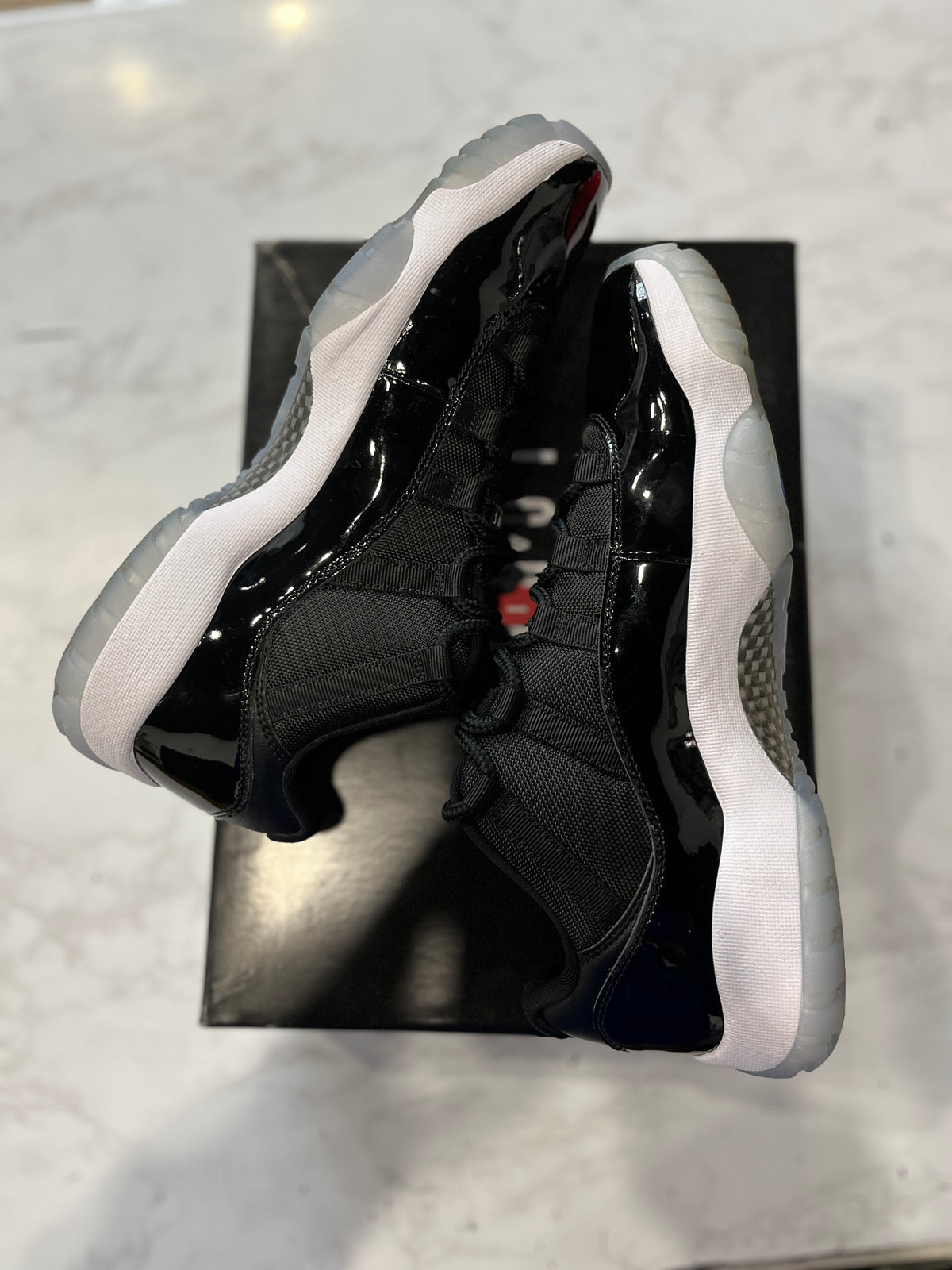 Jordan 11 Retro Low Space Jam PRE-OWNED