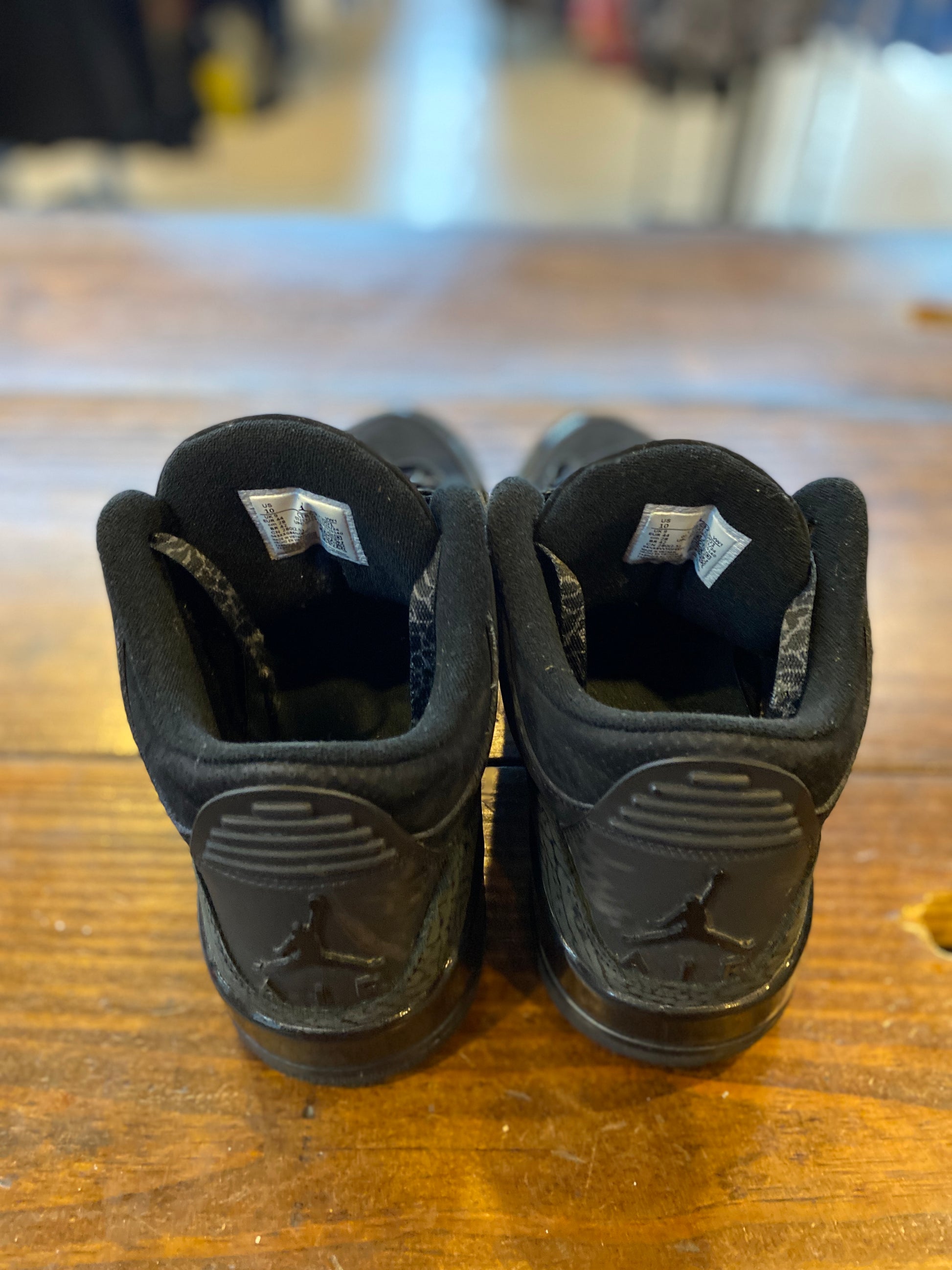 Jordan 3 Retro Black Cat (2025) PRE-OWNED
