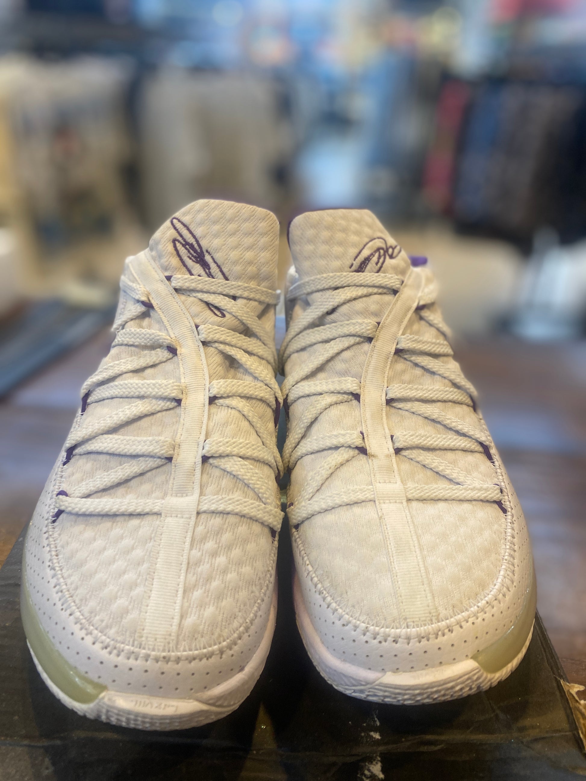 Nike LeBron 17 Low Lakers PRE-OWNED