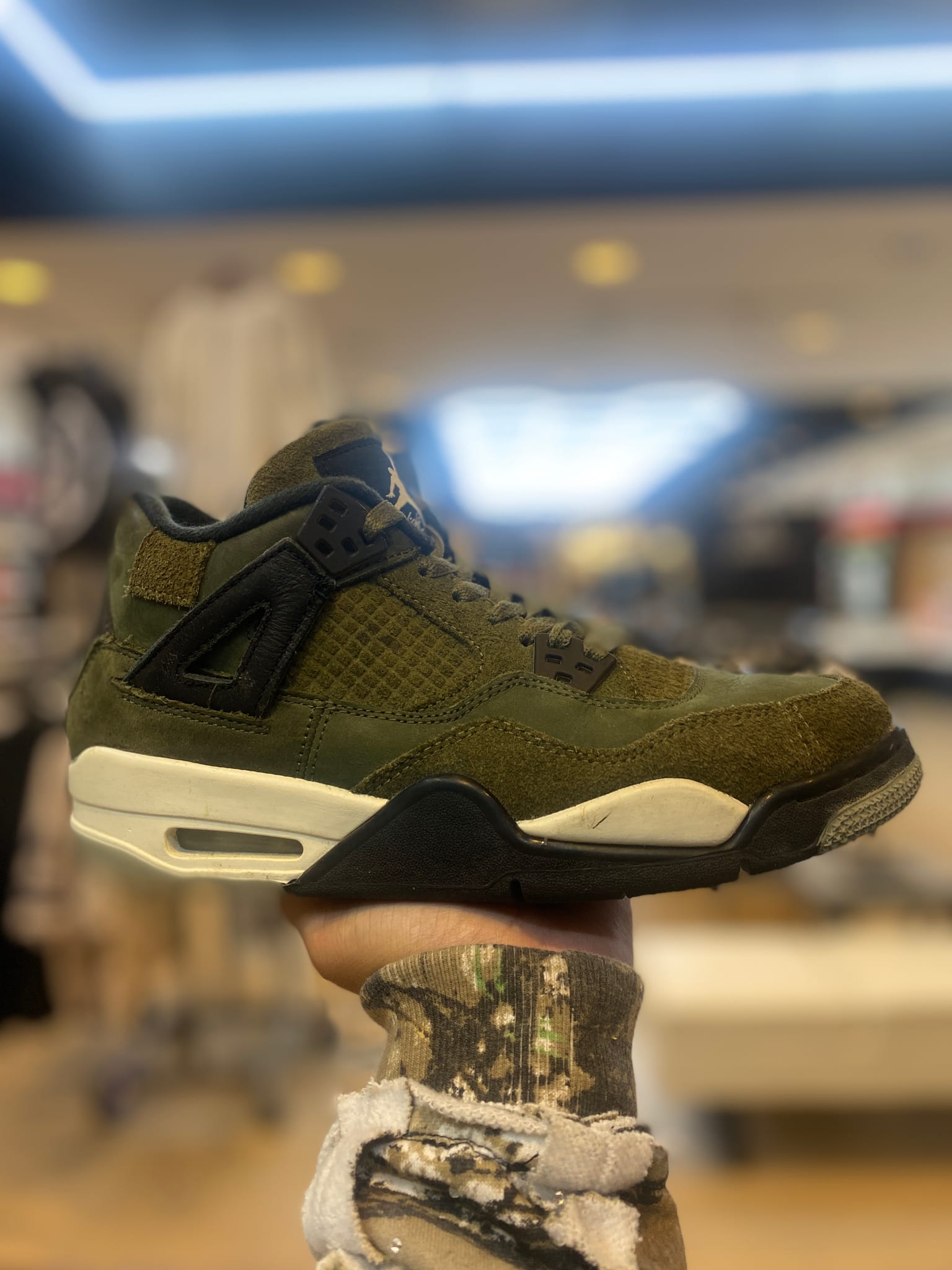 Jordan 4 Retro SE Craft Medium Olive (GS) PRE-OWNED