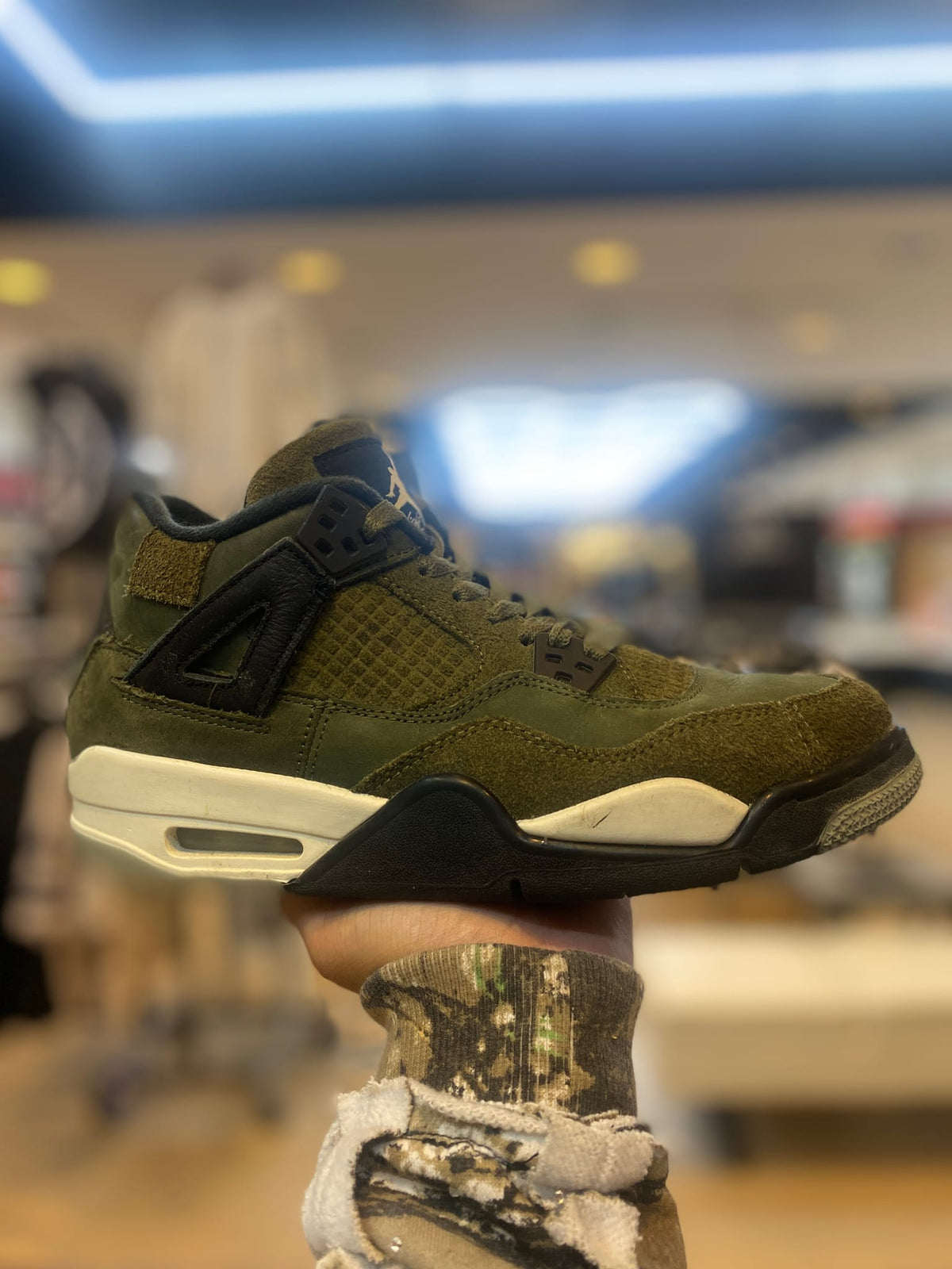 Jordan 4 Retro SE Craft Medium Olive (GS) PRE-OWNED