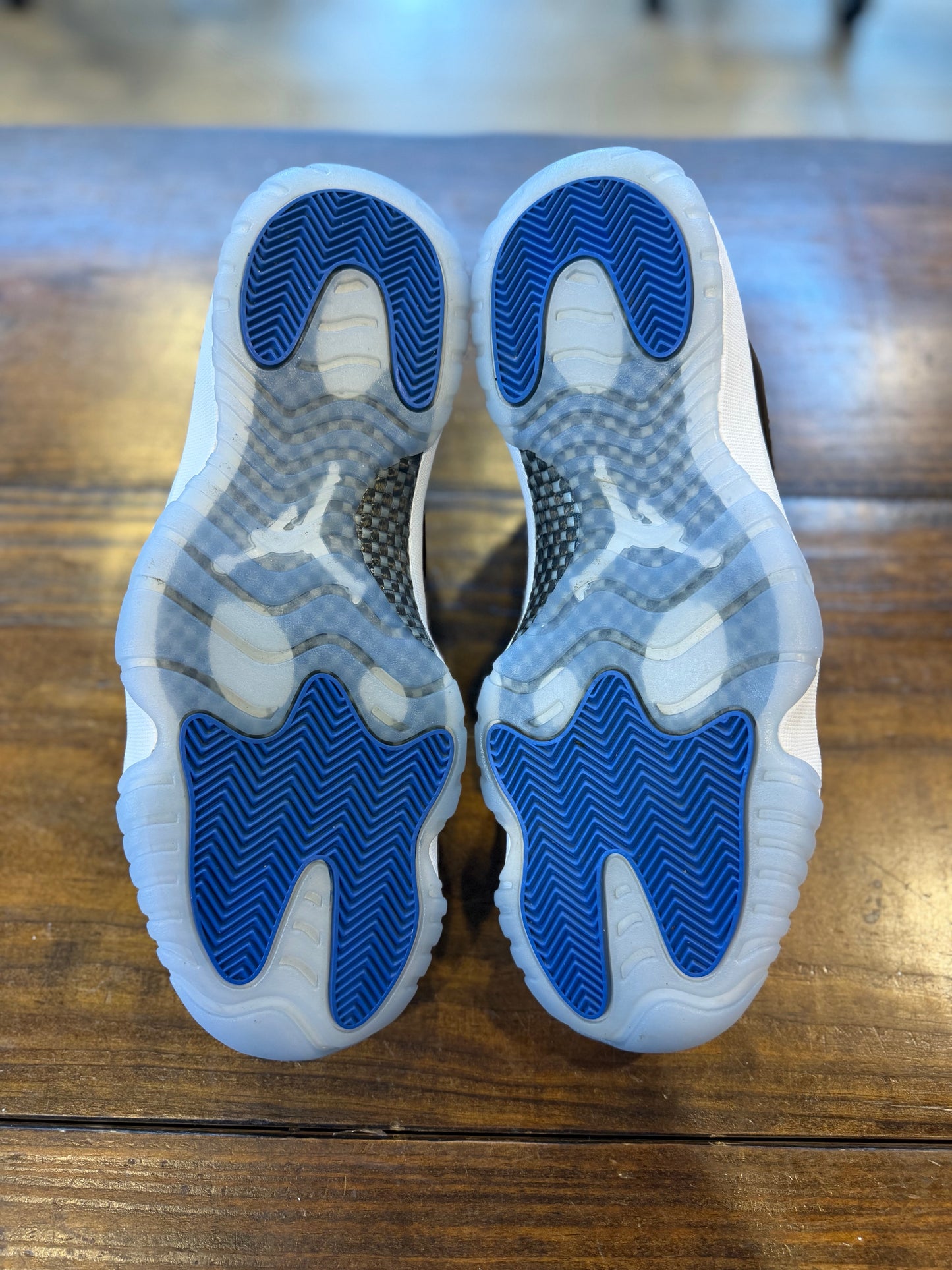 Jordan 11 Retro Low Space Jam PRE-OWNED