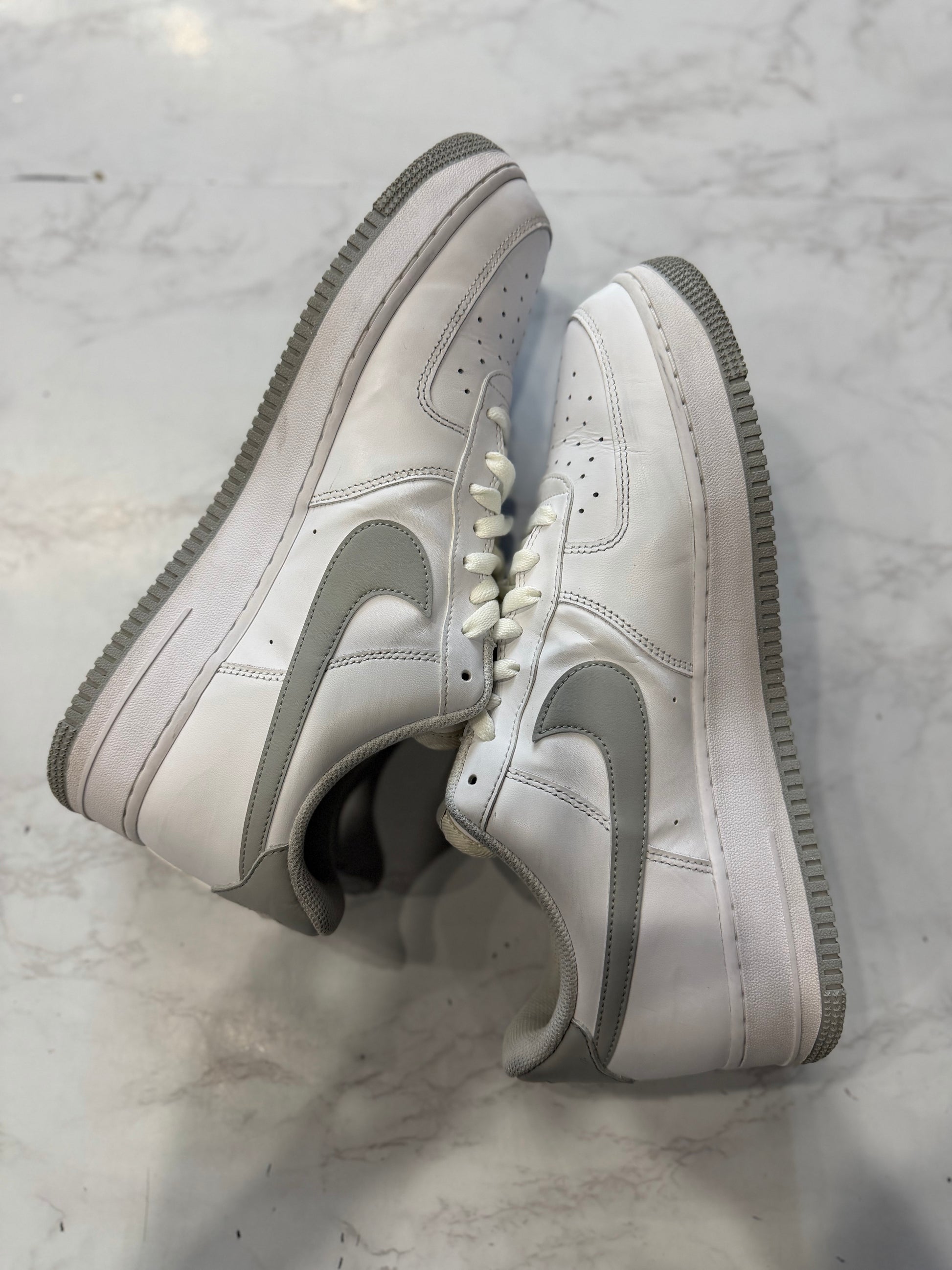 Nike Air Force 1 Low '07 White Light Smoke Grey PRE-OWNED