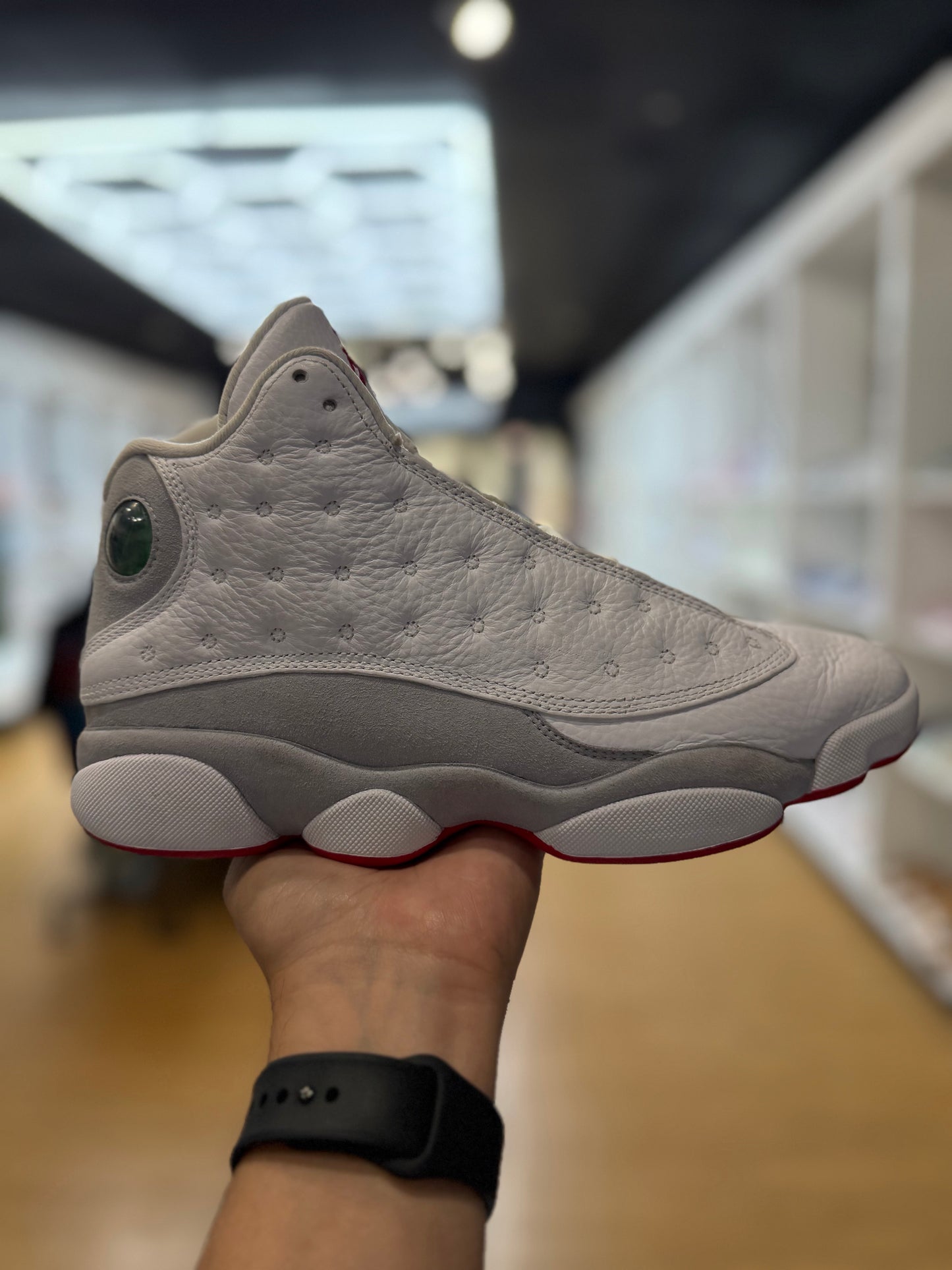 Jordan 13 Retro Wolf Grey PRE-OWNED