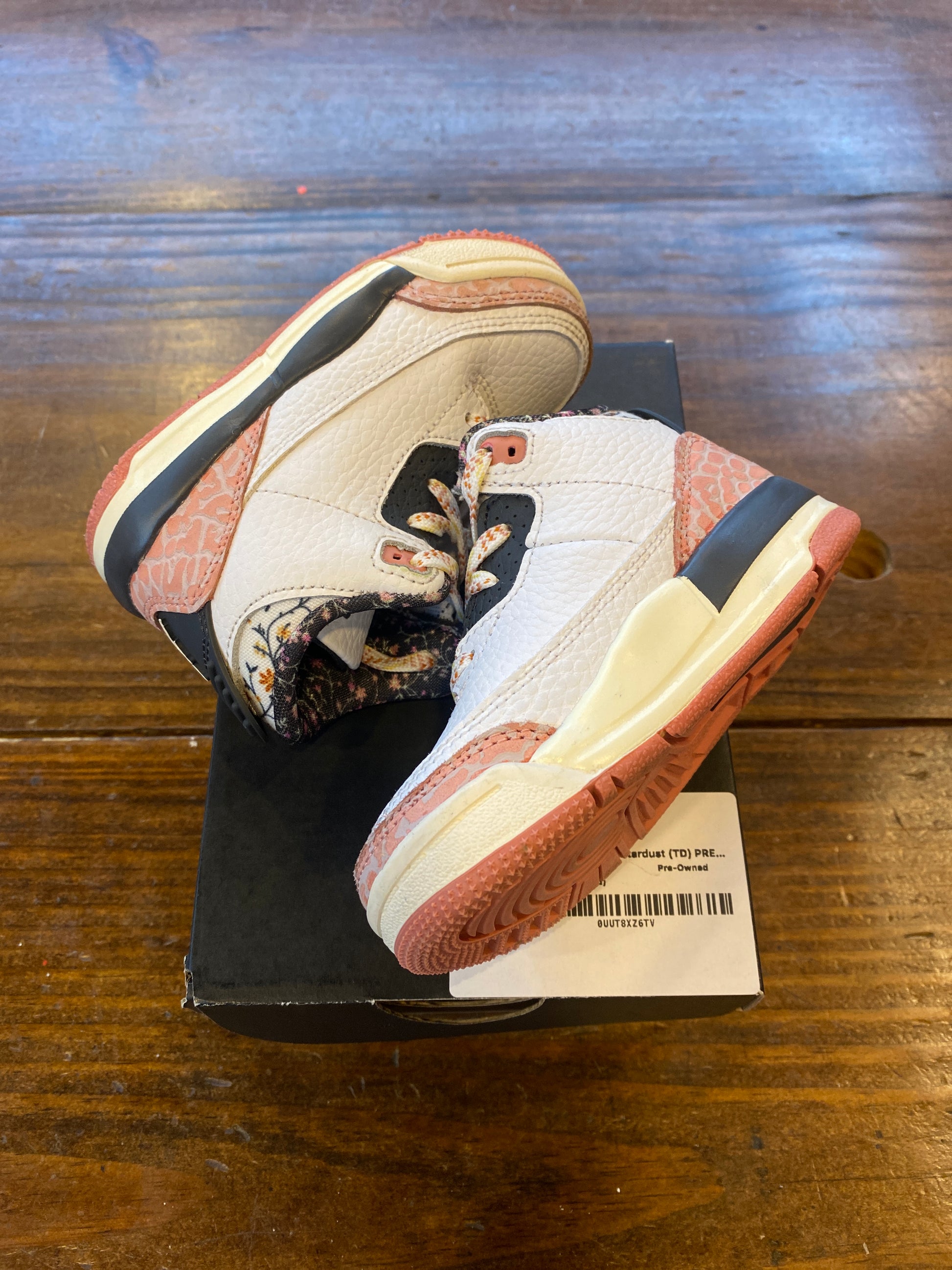 Jordan 3 Retro Red Stardust (TD) PRE-OWNED