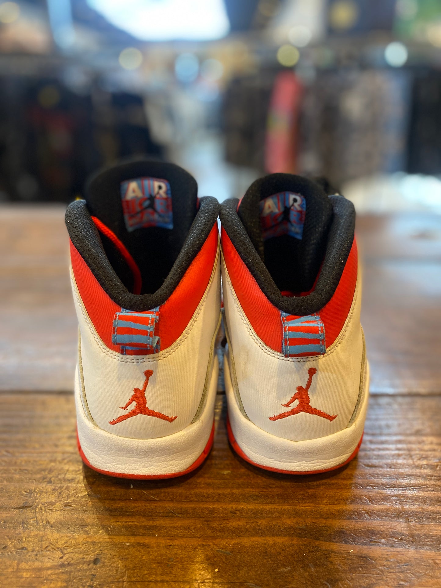 Jordan 10 Retro Chicago Flag PRE-OWNED