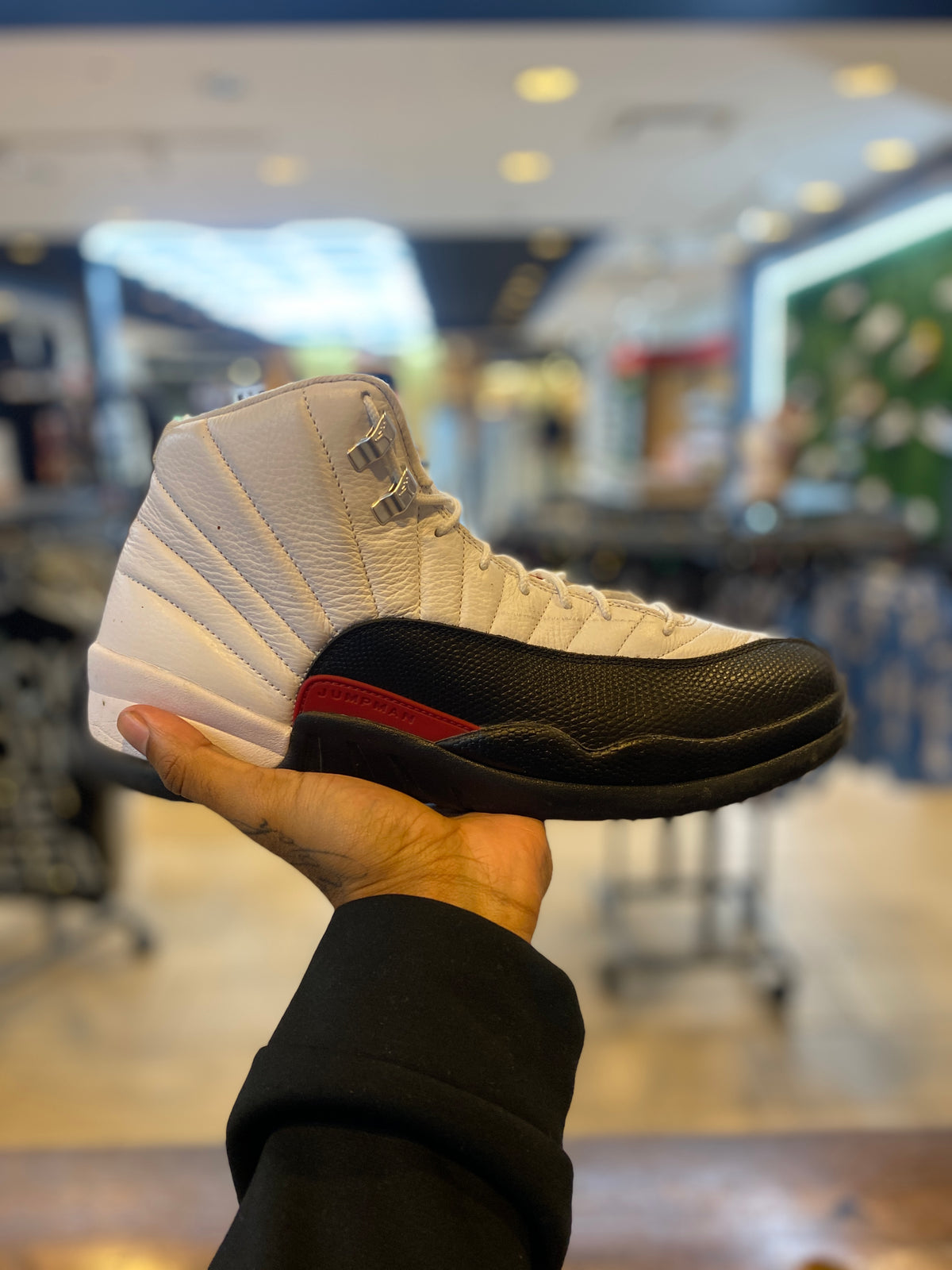 Jordan 12 Retro Taxi Flip PRE-OWNED