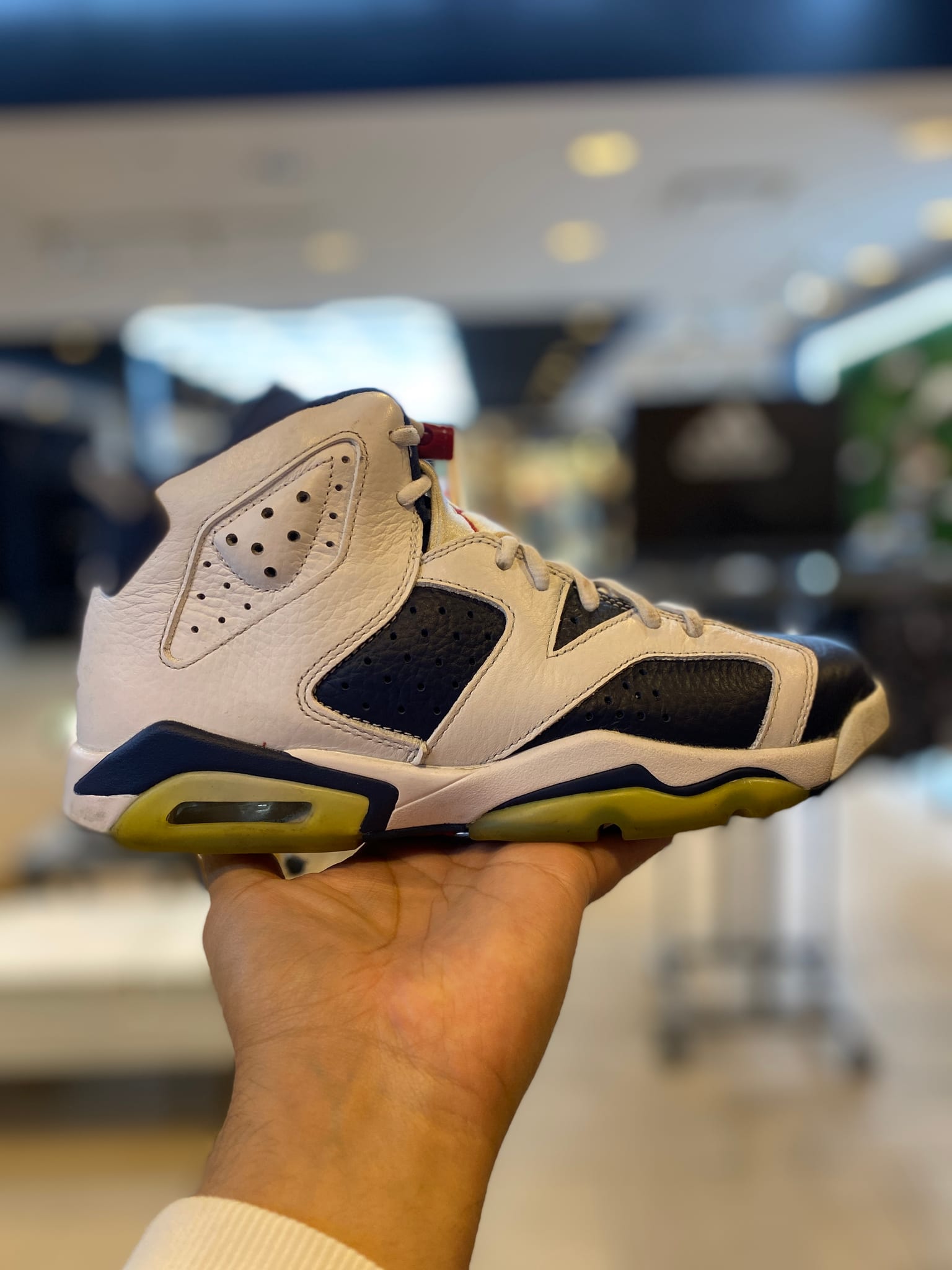 Jordan 6 Retro Olympic (2024) (GS) PRE-OWNED