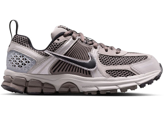 Nike Zoom Vomero 5 College Grey Black-Cave Stone (GS)