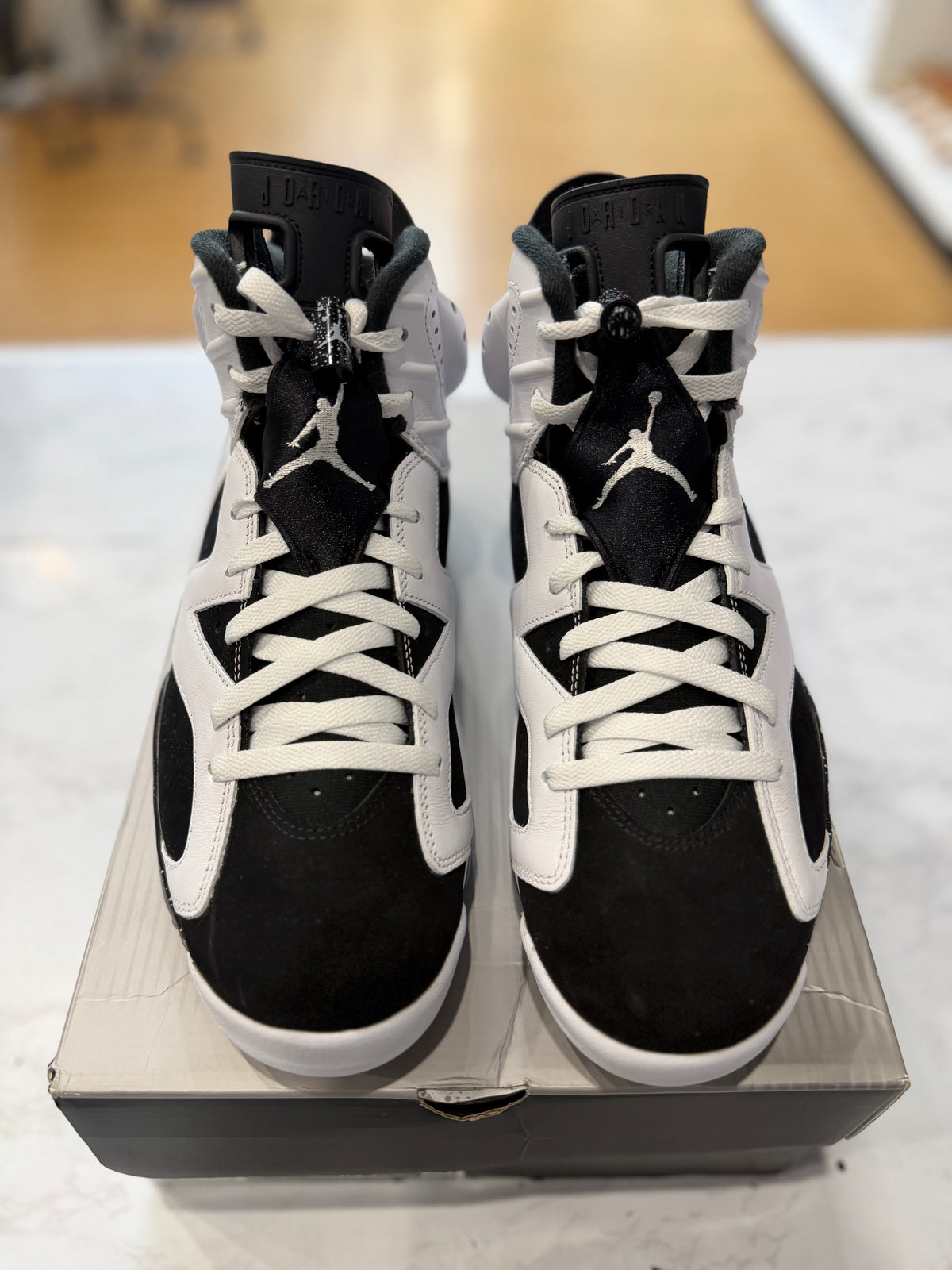 Jordan 6 Retro Oreo (2026) PRE-OWNED
