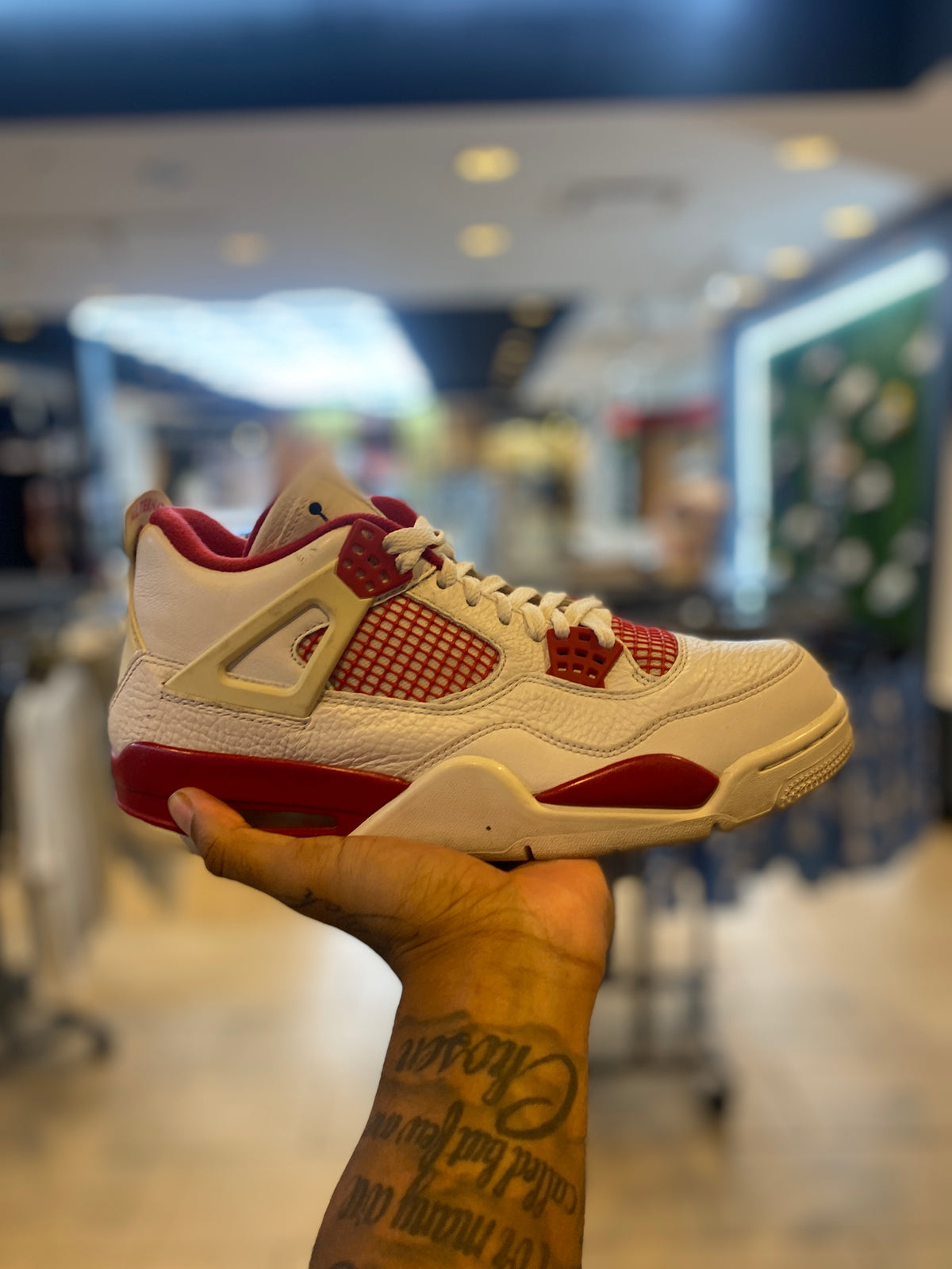 Jordan 4 Retro Alternate 89 PRE-OWNED