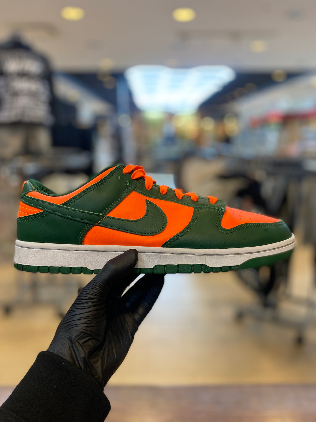 Nike Dunk Low Retro Miami Hurricanes PRE-OWNED