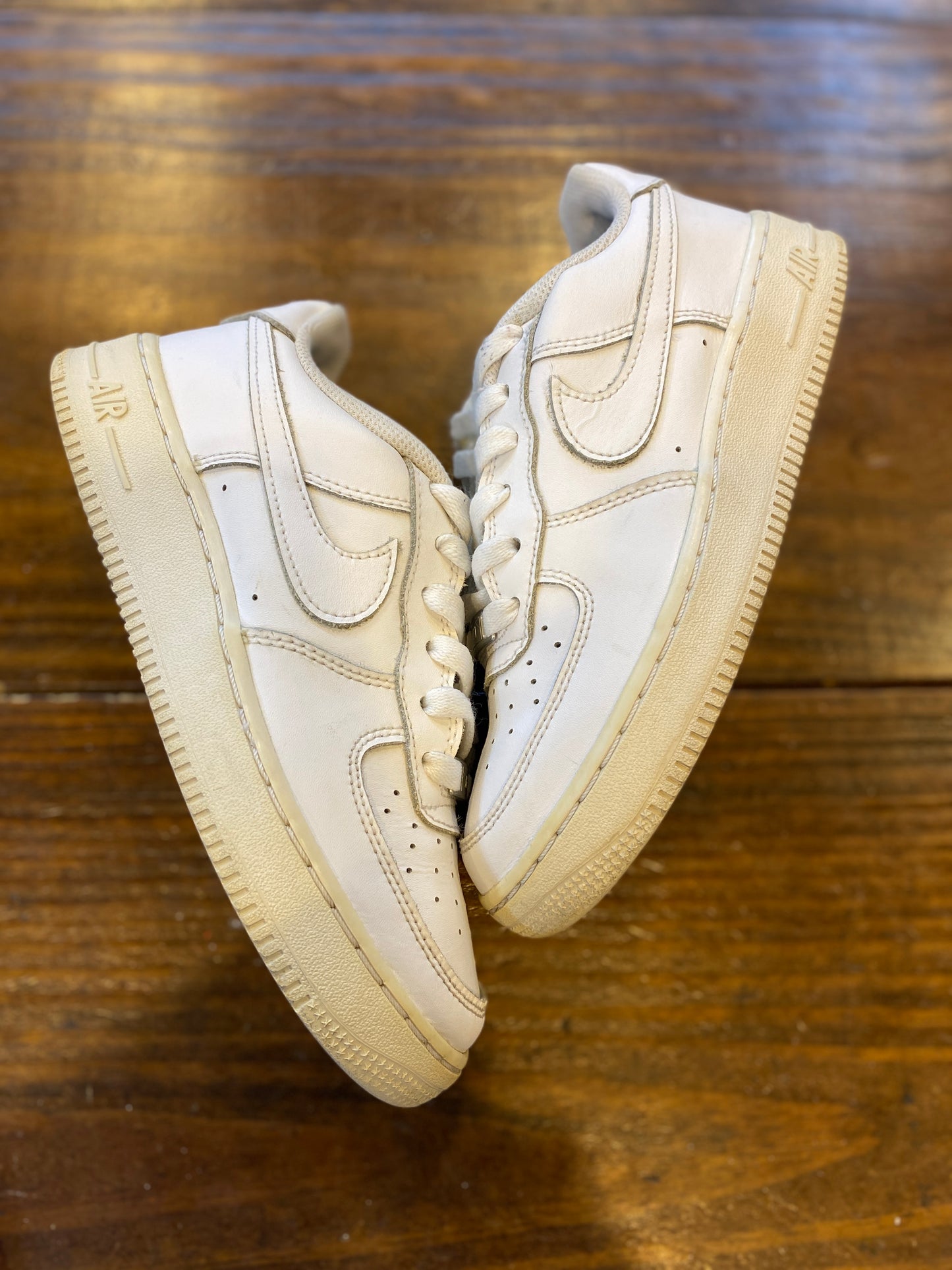 Nike Air Force 1 Low LE Triple White (GS) PRE-OWNED